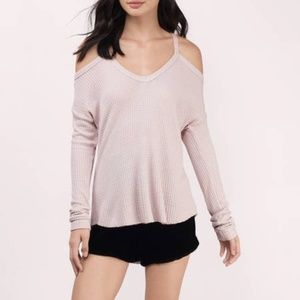 Blush cut shoulders top